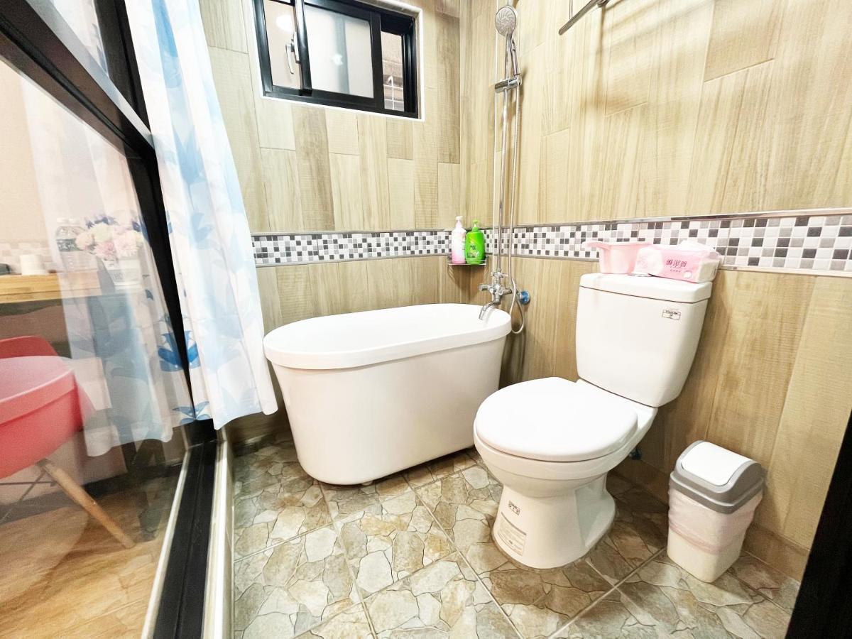 Woju Homestay Ταϊνάν Εξωτερικό φωτογραφία